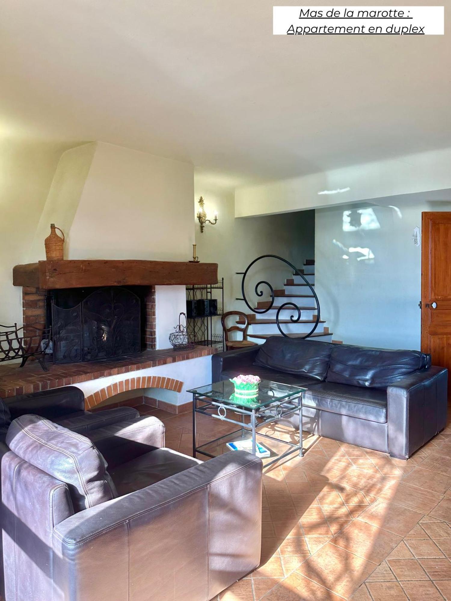 Апартаменты Domaine Les Terres De Saint-Hilaire Ollieres Экстерьер фото